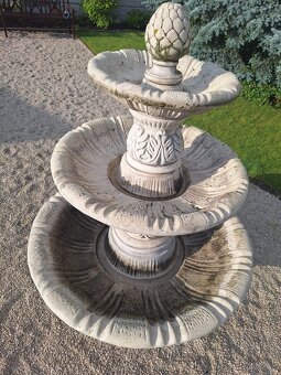 Zahradna betonova fontana - 3