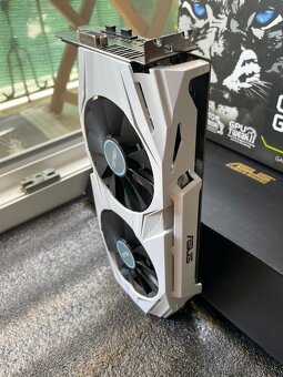 ASUS GTX 1060 6gb - 3
