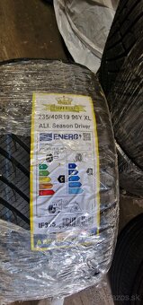Na predaj úplne nové pneumatiky 235/40 R19 - 3
