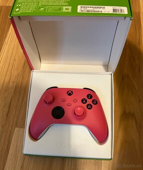 Xbox Wireless Controller Deep Pink - 3