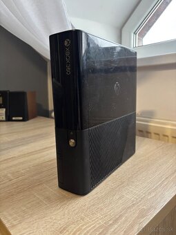 XBOX 360 - ovládač - 3