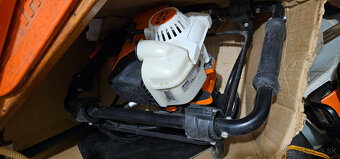 Pôdny jamkovač STIHL BT 131 + vrták priemer 20cm - 3