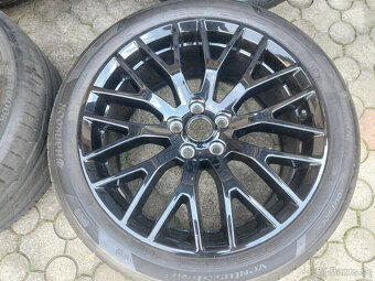 19" Ford Mustang - 3
