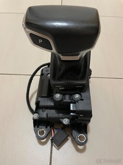 VOLIČ RADENIA AUDI A4 B9 A5 8W1713041J - 3