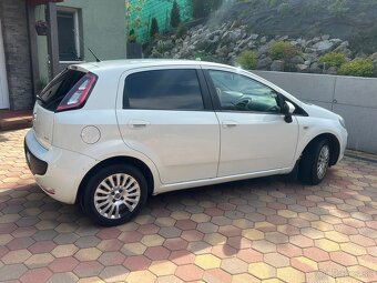Predám Fiat Punto Rv 2011 , 1.majitel - 3