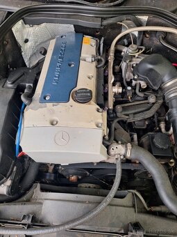 w208 - 3