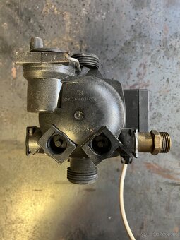 Grundfos UPS 15 - 60 - 3