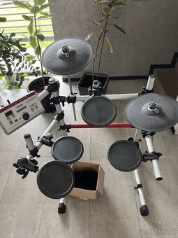 Predám Elektronické bicie Yamaha DTXpress IV - 3