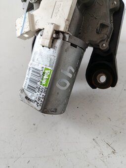 motorcek stieracov zadny clio3 8200311486 40€ - 3