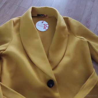 Žlto horcicovy kabát s opaskom - 3