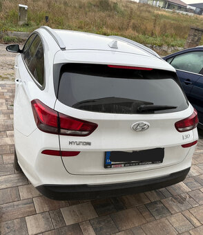 Hyundai i30 WGN 1.6 CRDI 100 KW - 3