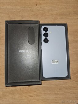Samsung Galaxy S25 - 3