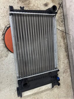 Chladič e36 316/318i vhodný aj na 6 válce - 3