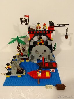 LEGO Pirates 6279 Skull Island - 3