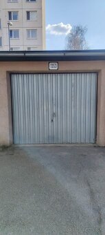 Garážová brána sklopná - 3