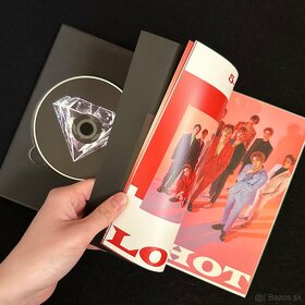 Predám EXO: The 5th Album Repackage “Love Shot” - CD, Album - 3