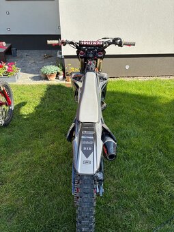 Suzuki RMZ 450 - 3