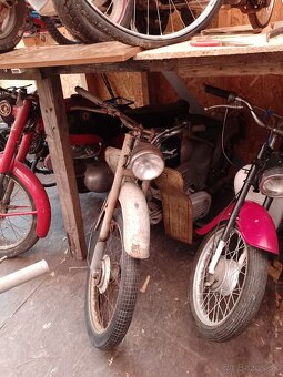 Rozpredám zbierku motoriek - 3