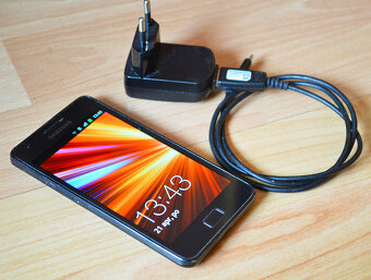 SAMSUNG Galaxy SII - 3