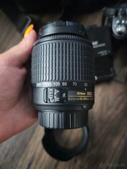 Nikon D3100 - 3