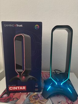 Stojan na slúchadlá s RGB podsvietením - 3