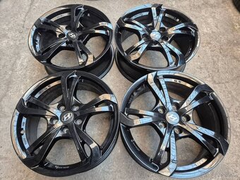 5x114,3 r17 ET47 x 7J elektróny HYUNDAI - 3