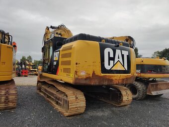 Pásový bagr CAT 326 FLN - 3