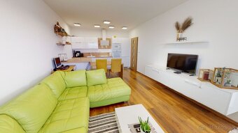 PINK Reality - Nadštandardný 2-izbový byt na prenájom – City - 3