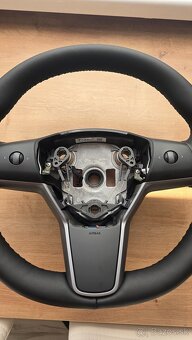 volant TESLA model 3 , Tesla Y vyhrievany - 3