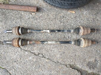 Rozpredam volvo xc90 136kw d5 rok 2006 - 3