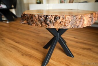 Dobovy konferencny s epoxidom - 3