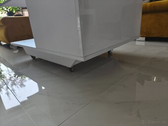 Konferenčný stolík - 3