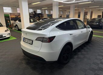 Tesla Model Y Long Range 2023 – Ivy - 3