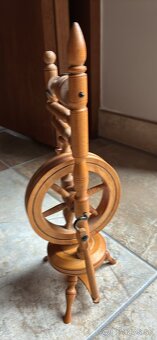 Starý drevený kolovrátok - 3
