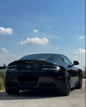 Aston Martin V8 Vantage Coupé 321kw Automat - 3
