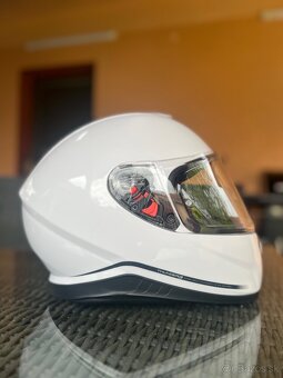 Prilba na motorku - 3