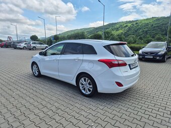 Hyundai i30 1.6 CRDI 81kw - 3