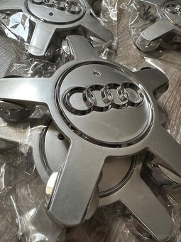 AUDI stredové krytky - 3
