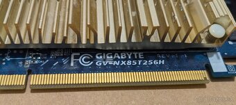 Gigabyte NVIDIA GeForce 8500 GT DDR2 - 3