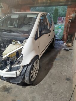 Mercedes A 170 - 3
