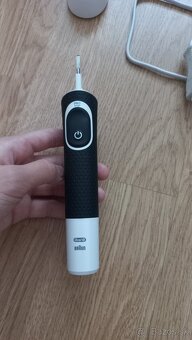 Elektrická zubná kefka Oral-B - 3