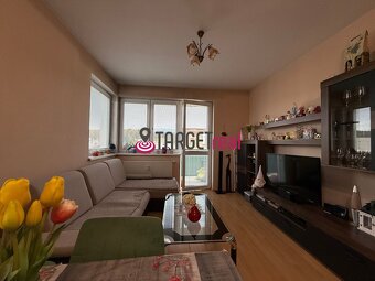 SLNEČNÝ 2-IZBOVÝ BYT S VEĽKÝM BALKÓNOM A SÚKROMNÝM DVOROM - 3