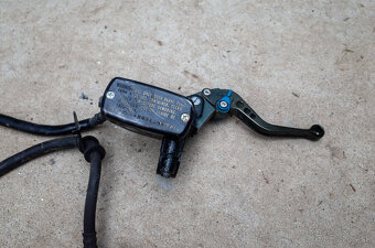 Honda CBR600 F4i (2001–2006) – Predná brzda Nissin - komplet - 3