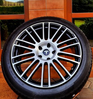 alu R20 5x112, senzory tlaku, zimné pneu 255/45, Tesla X - 3
