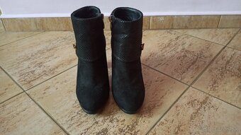 Damske cizmy Laura Biagiotti vel. 35 - 3