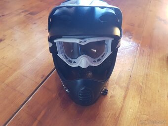 Prilba a chrániče - 3