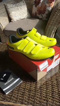 Tretry Specialized - veľ. 8. - 3