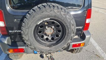 Predám Suzuki Jimny 1.3 - 3
