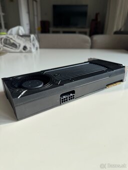 Zotac GeForce GTX 660 Ti - 2GB - 3