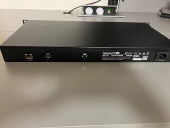 16 port PoE swich (150w) Ubiqiuti EdgeSwich - 3